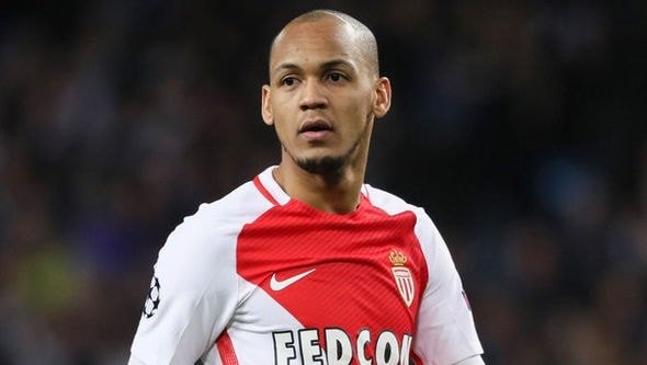 Фабиньо близок к переходу в Ман Юнайтед Фабиньо близок к переходу в Ман Юнайтед