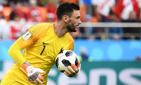 Льорис сравнялся с Анри по матчам за сборную Франции